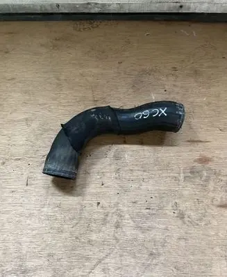 Volvo XC60 Intercooler hose/pipe
