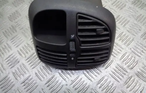 Peugeot Boxer Dashboard side air vent grill/cover trim
