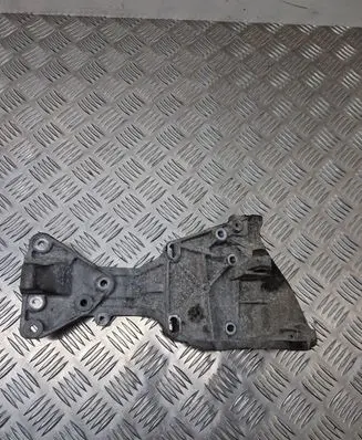 Volvo XC60 Engine mounting bracket 31258329
