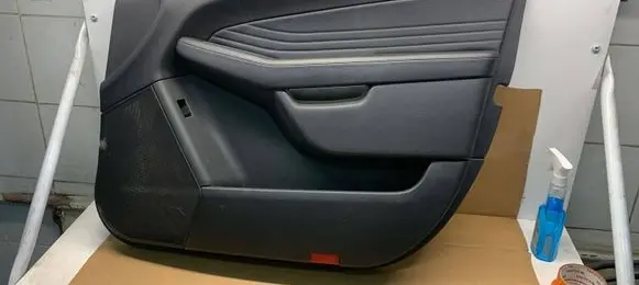 Mercedes-Benz GLE (W166 - C292) Front door card panel trim A2927200600 6167RRR