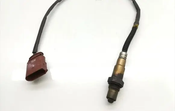 Volkswagen PASSAT B5.5 Lambda probe sensor 058906265C