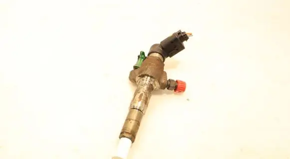 Fuel injector