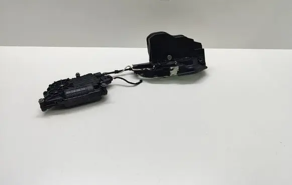 BMW 5 F10 F11 Front door soft close latching motor 51215A36F23