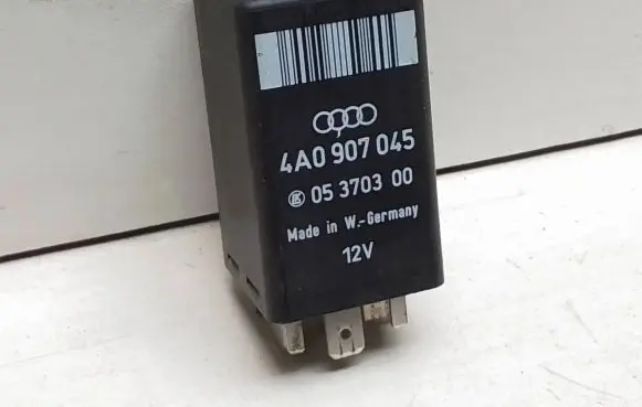 Audi A6 S6 C4 4A Other relay 4A0907045