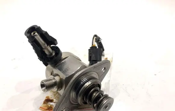 KIA Xceed Fuel injection high pressure pump 3532008200