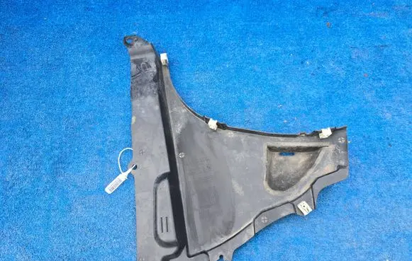BMW 2 Active Tourer U06 Front wheel arch liner splash guards 8498451