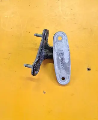 Mercedes-Benz E W212 Front door upper hinge
