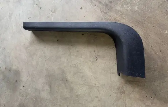 Ford Focus Foot area side trim JX7BA13208ABW GZ3UA T001668