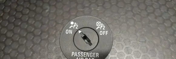 Opel Insignia A Passenger airbag on/off switch 13268602
