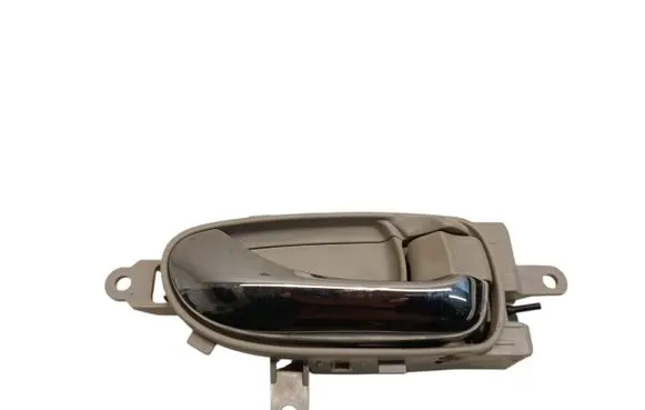 Nissan Leaf I (ZE0) Rear door interior handle