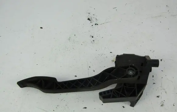 Opel Combo C Accelerator pedal position sensor 9129423
