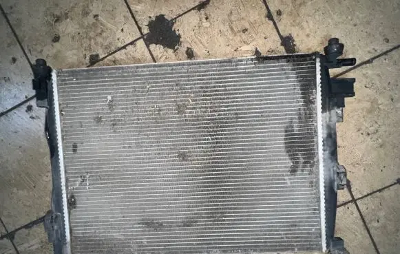 Nissan Qashqai Coolant radiator
