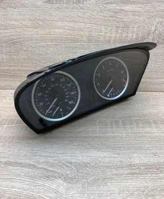 BMW 5 E60 E61 Speedometer (instrument cluster) 6983150 110080213 539