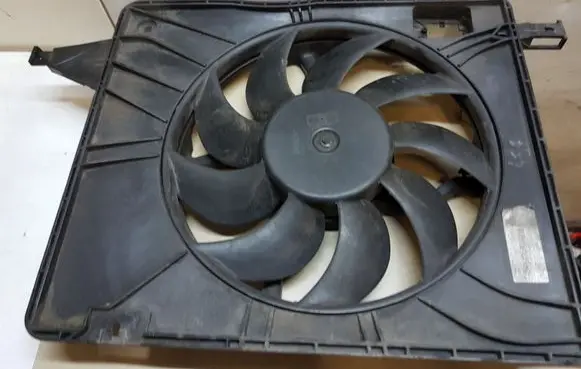 Nissan Qashqai Electric radiator cooling fan