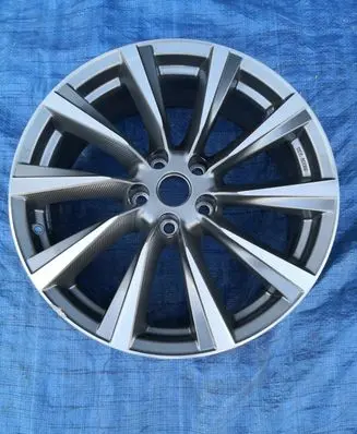 Nissan Qashqai R19 alloy rim 