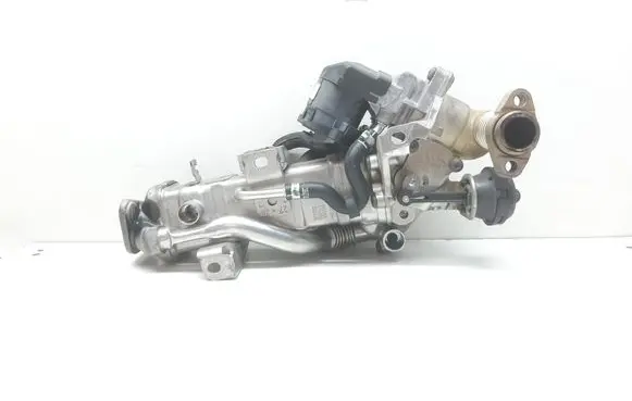 BMW 1 F20 F21 EGR valve cooler 7822350 11717822350