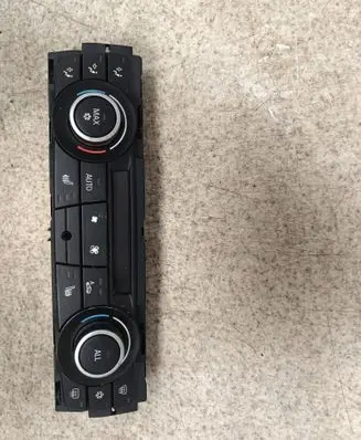 BMW X1 E84 Climate control unit 9221852 100650189 A2C53399847