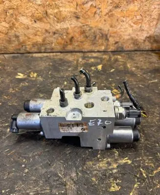 BMW X5 E70 Active stabilizer control/valve assembly 6782737 33075240H