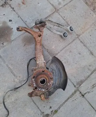 Audi A6 S6 C5 4B Front wheel hub spindle knuckle