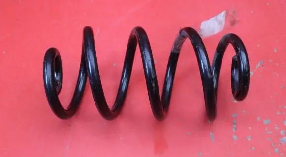 Nissan Qashqai Rear coil spring