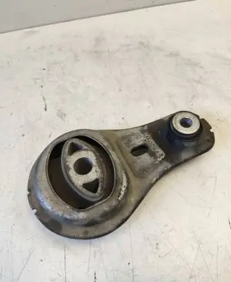 Renault Trafic II (X83) Engine mount bracket 8200675206