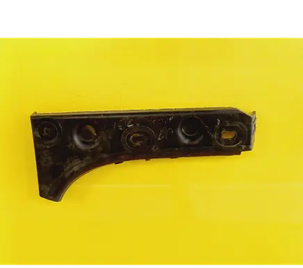 Front bumper mounting bracket