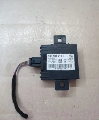 Audi A3 S3 A3 Sportback 8P Alarm control unit/module 1K0907719C