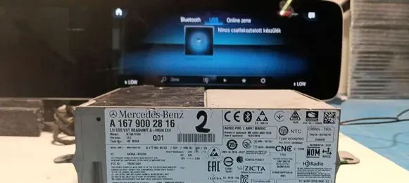 Mercedes-Benz GLE W167 Radio/CD/DVD/GPS head unit A1679002816