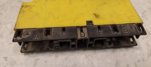 Mercedes-Benz E W124 Comfort/convenience module 1248203126 05072012
