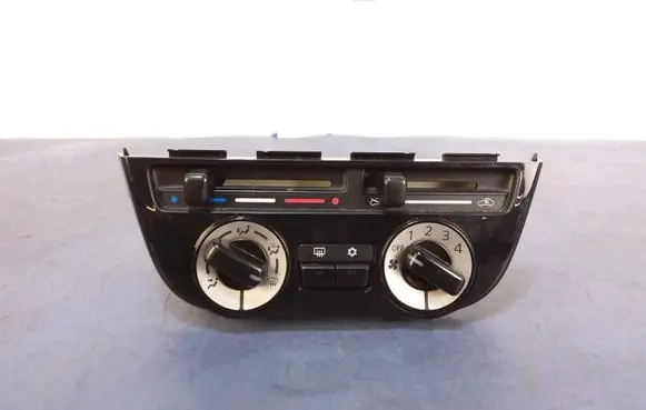 Mitsubishi Space Star Climate control unit 7820A437