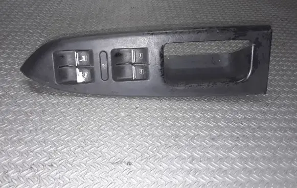 Volkswagen Touran I Electric window control switch 1K4959857