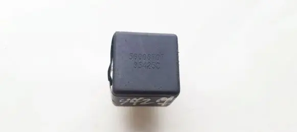 Volkswagen Golf IV Other relay 5606707 95425c