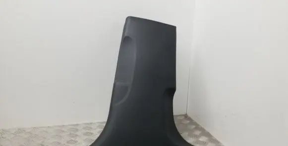 (B) pillar trim (bottom)