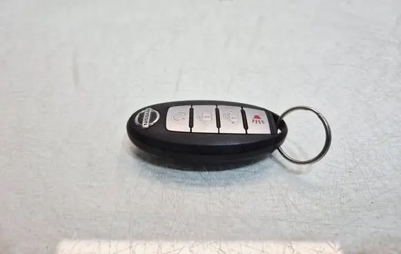 Nissan Rogue Ignition key/card