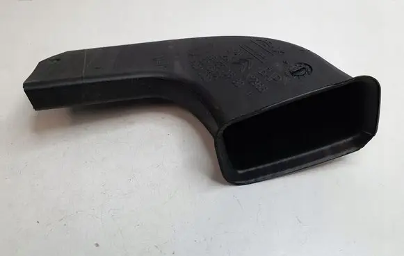 Peugeot 308 Intercooler air channel guide 9677530880