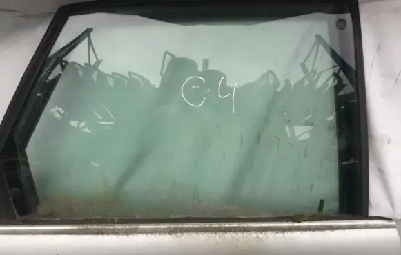 Audi 100 S4 C4 Rear door window glass 
