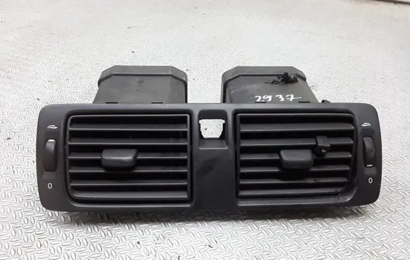 Volvo V50 Dash center air vent grill 30722777