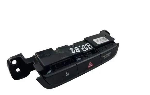 KIA Ceed Hazard light switch 93600J7000WK