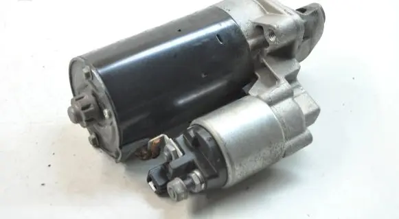 BMW Z4 E89 Starter motor 7638194