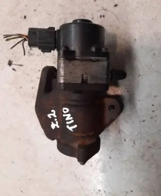 Nissan Almera Tino EGR valve