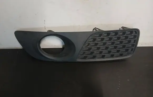 Volvo V70 Front fog light trim/grill 30678639 BP3ED