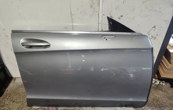 Mercedes-Benz CLS C218 X218 Front door