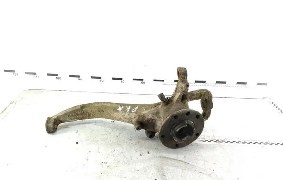 Audi Q7 4L Front wheel hub spindle knuckle 7L0407257A
