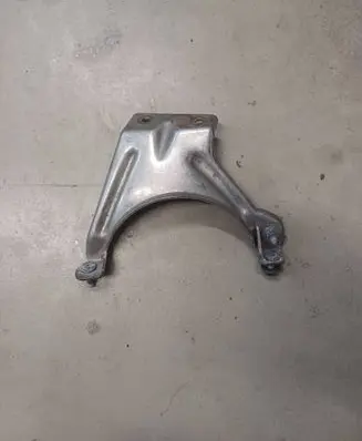 Audi A3 S3 8V Muffler mount bracket/holder 5Q0253461B