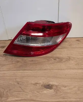 Mercedes-Benz C W204 Rear/tail lights 2048200264 ULO753002 E121692A01