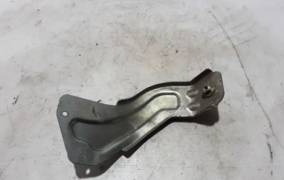 Mercedes-Benz E W213 Fuel tank mounting bracket A2134750027