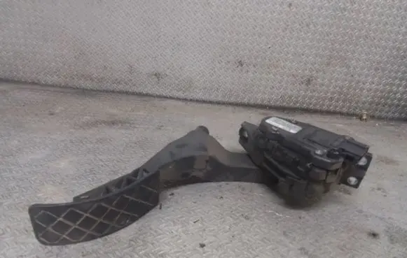 Audi A2 Accelerator throttle pedal 8Z1721523D