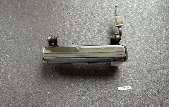 Rear door exterior handle