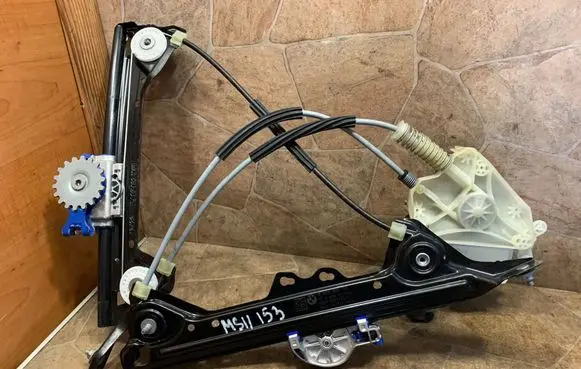 BMW 6 G32 Gran Turismo Rear door window regulator with motor 8494805
