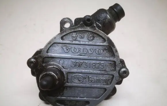 Volvo S80 Vacuum pump 30731825